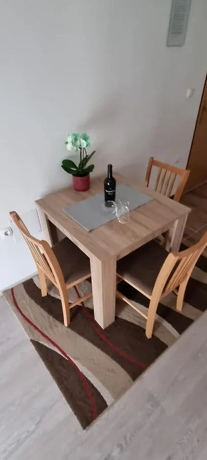 Apartmani Italo 比奥格勒·纳·莫鲁