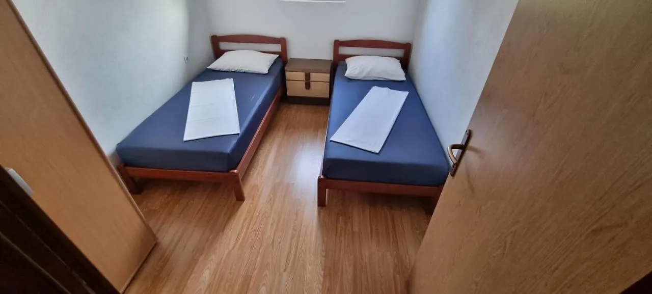 Apartmani Italo 比奥格勒·纳·莫鲁 公寓