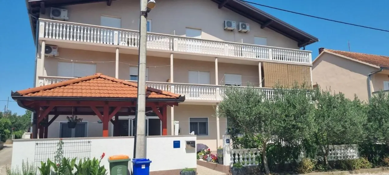 Apartmani Italo 比奥格勒·纳·莫鲁 0*,  克罗地亚