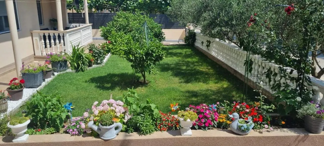 Apartmani Italo 比奥格勒·纳·莫鲁