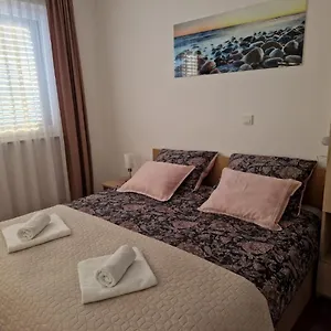 Toni Apartman